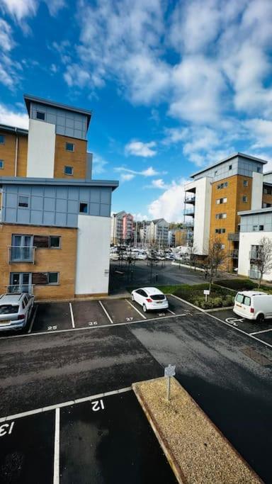 Cosy Apartment At The Marina Portishead Exterior photo