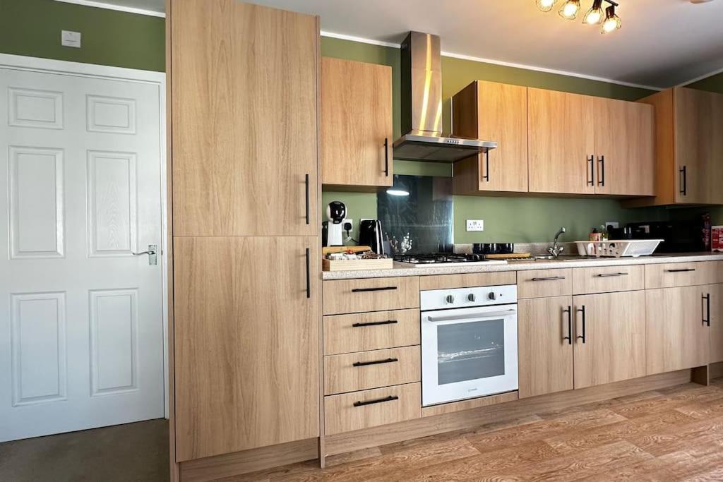 Cosy Apartment At The Marina Portishead Exterior photo